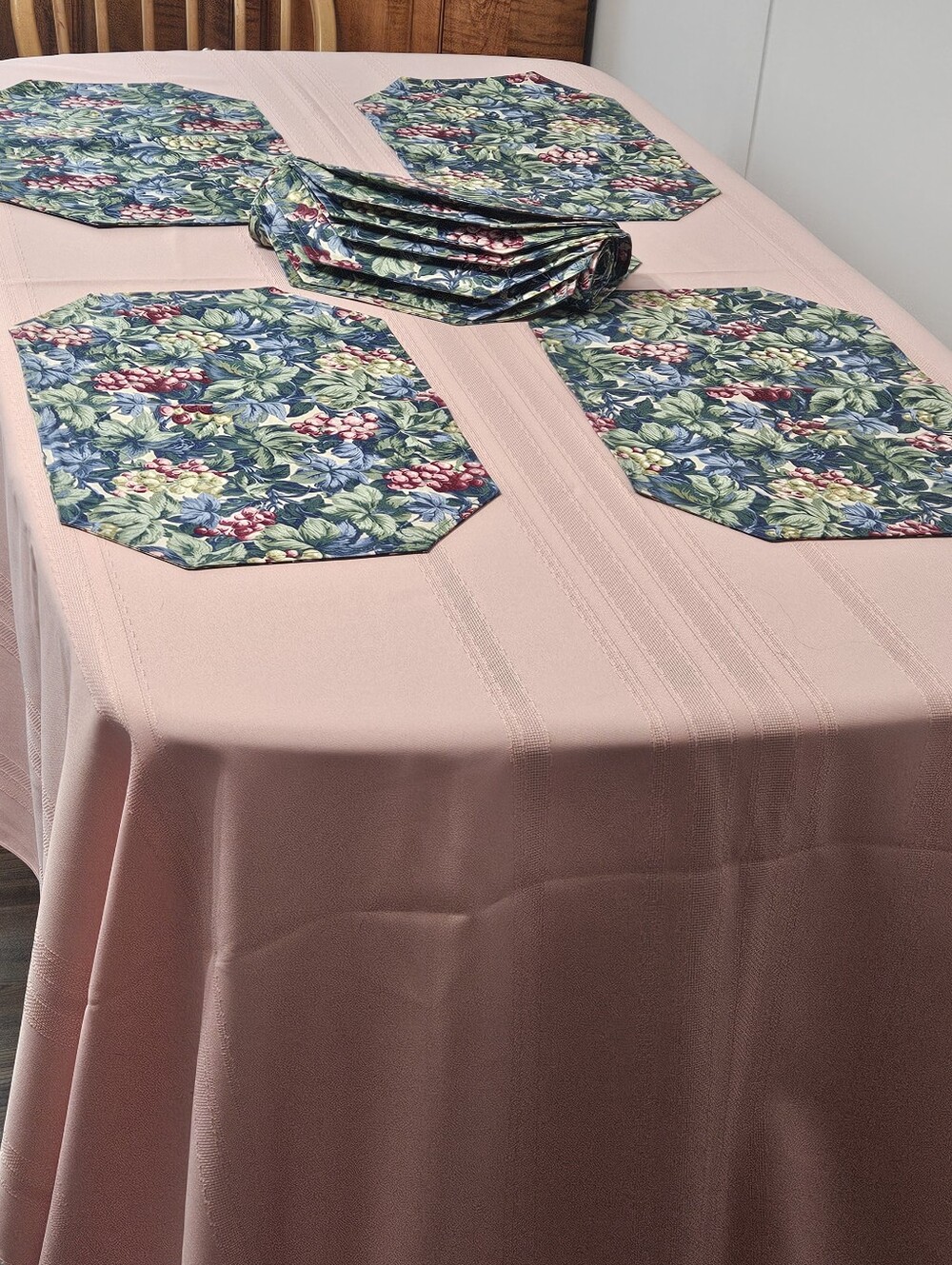 Vintage Rose Pink 118"×60" Dining Room Textured Fabric Tablecloth & 12 Floral Pl